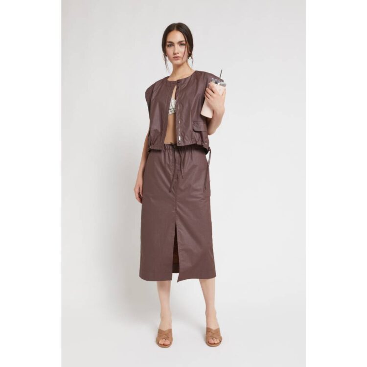 cropped-vest-1
